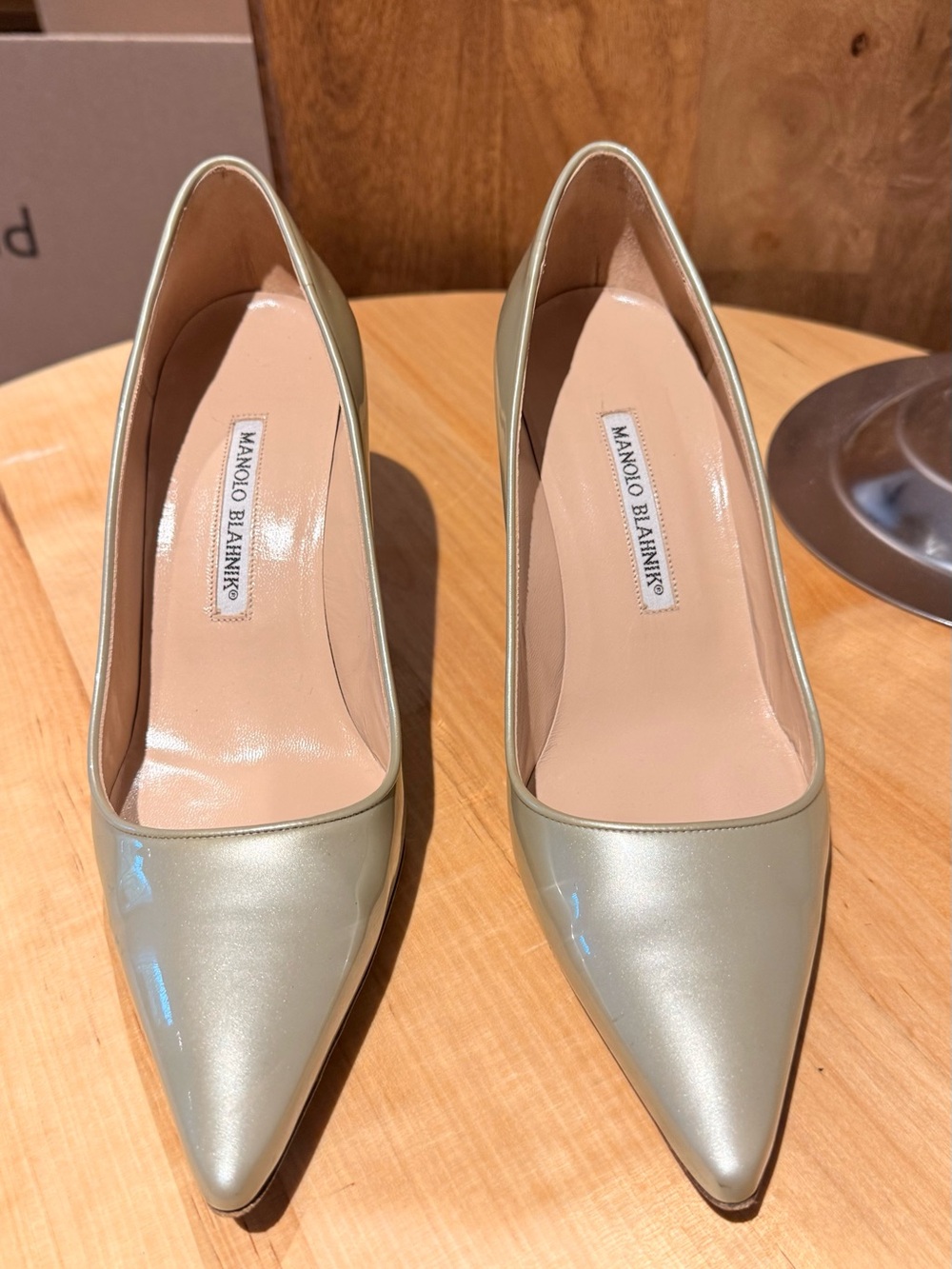 Manolo Blahnik BB Pointed Toe Pumps Size EU 37.5 (US 7.5)